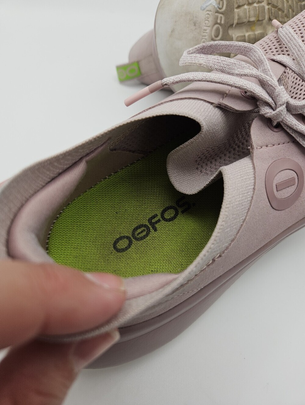 OOFOS OOmy Stride women's lace up sneakers in Stardust size 8M - Picture 8 of 9